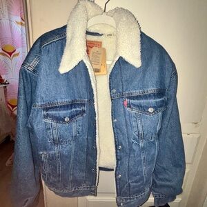 Levi's Classic Trucker Jacket with White Sherpa Collar